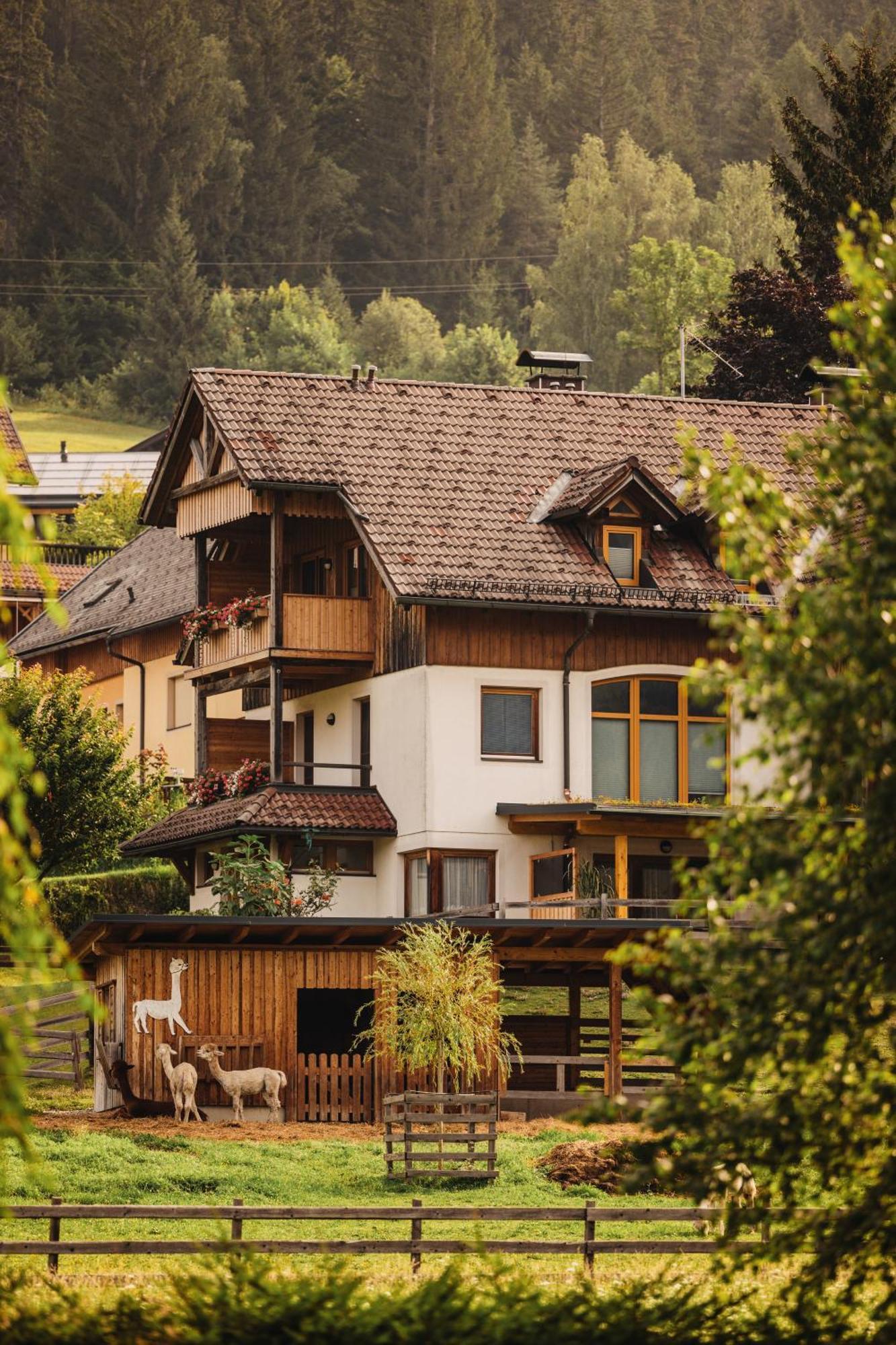 Hotel Winkler-Tuschnig Weissensee Exterior photo